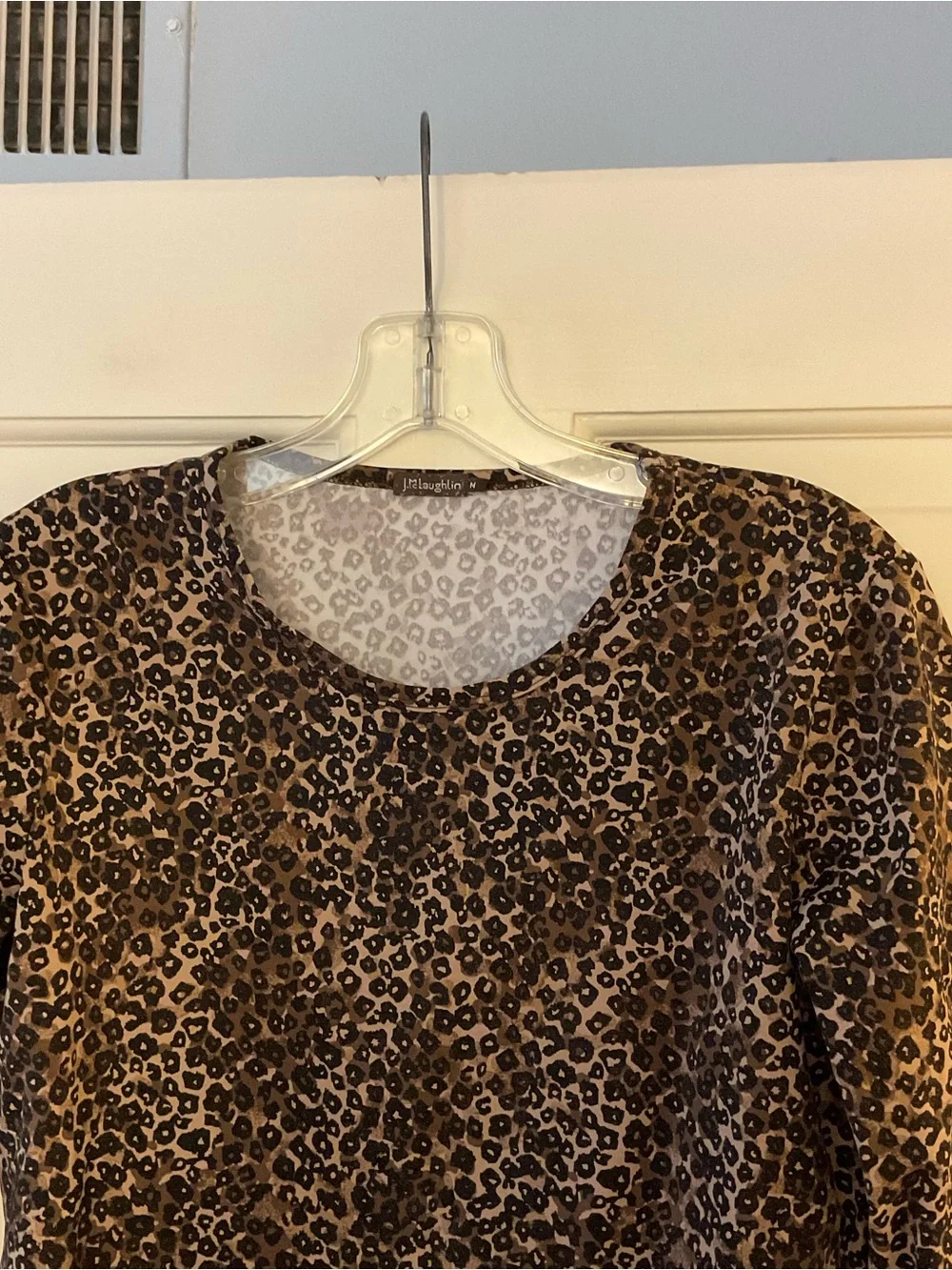 J. McLaughlin Catalina Cloth Top Cheetah Animal Print 3/4 Sleeve Size M Stretch